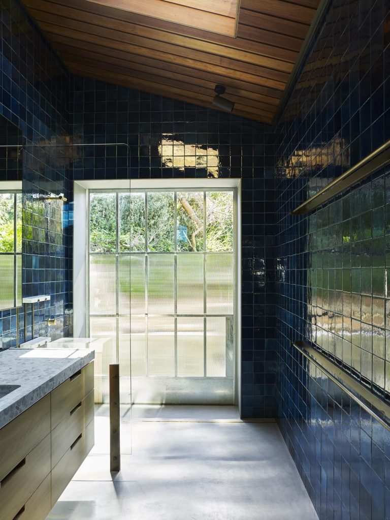 Coogee, Gordon Ave One Up Building